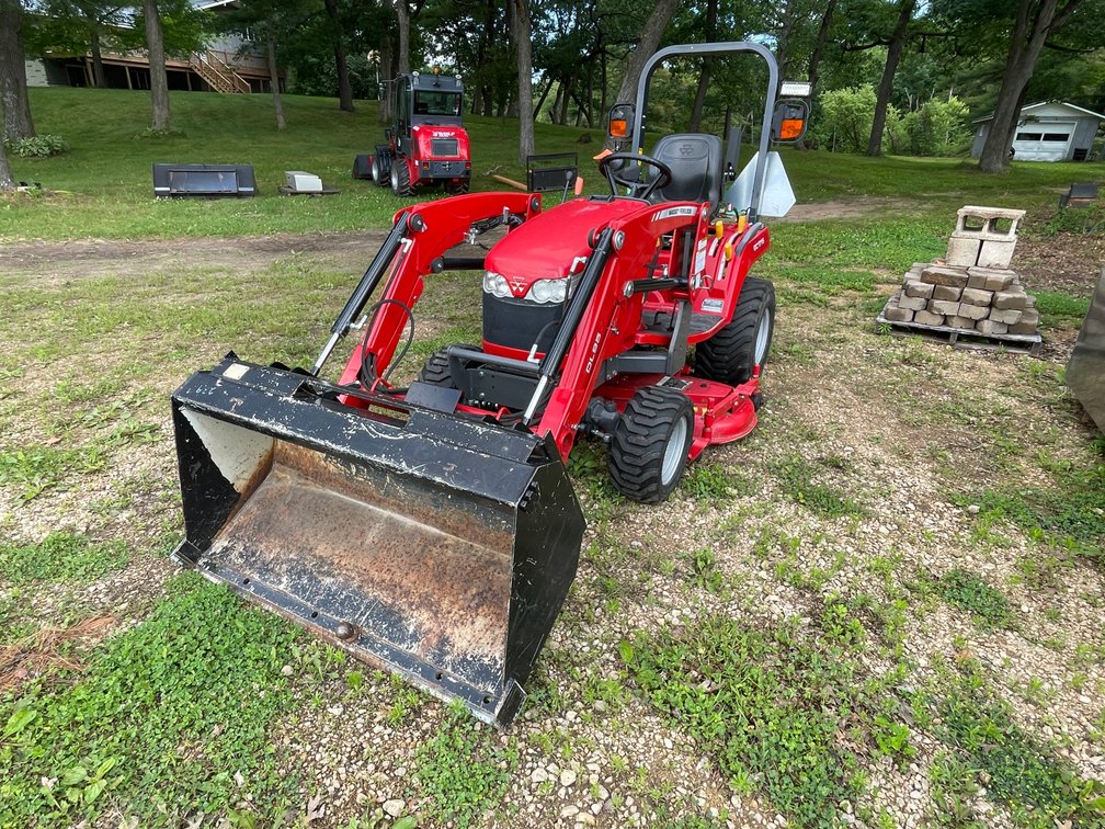 2018 Massey Ferguson GC1715 Compact Utility Tractor with Loader and Mulcher Deck