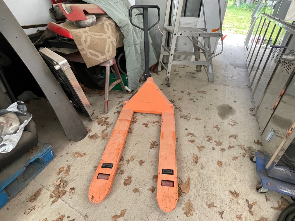 Haul Master 2.5 Ton Pallet Jack