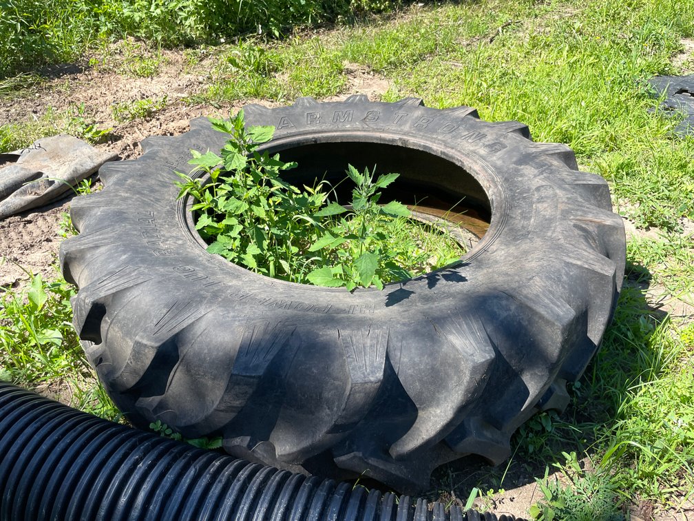 Armstrong Tractor Tire