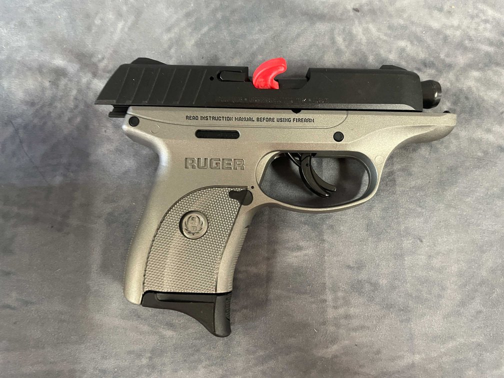 Ruger EC9s 9mm Luger  Pistol, SN: 461-74121