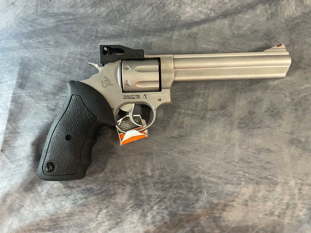 Taurus  M66  357 Mag  Revolver, SN: AHD908310