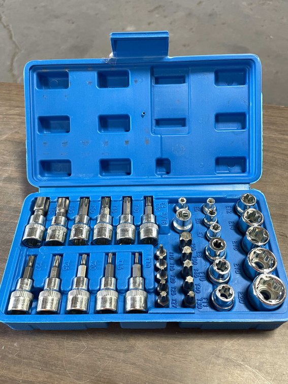 34 PCS Torx Sockets (CW)