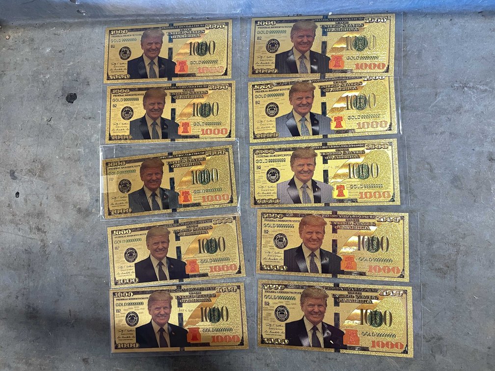 Donald Trump Gold Foil Banknotes (T5)