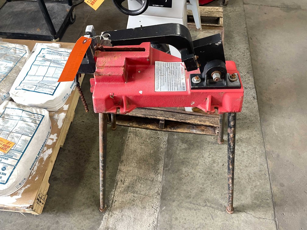 Milwaukee Portable Bandsaw Table (E)