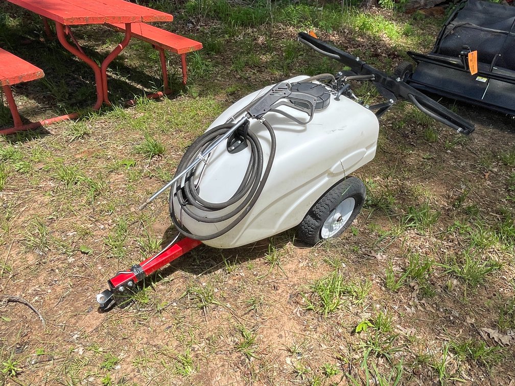 30 Gallon Pull Behind Sprayer