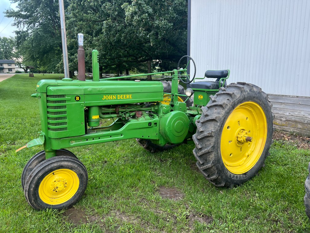 1952 John Deere B