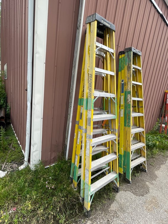 (2) Fiberglass Step Ladders