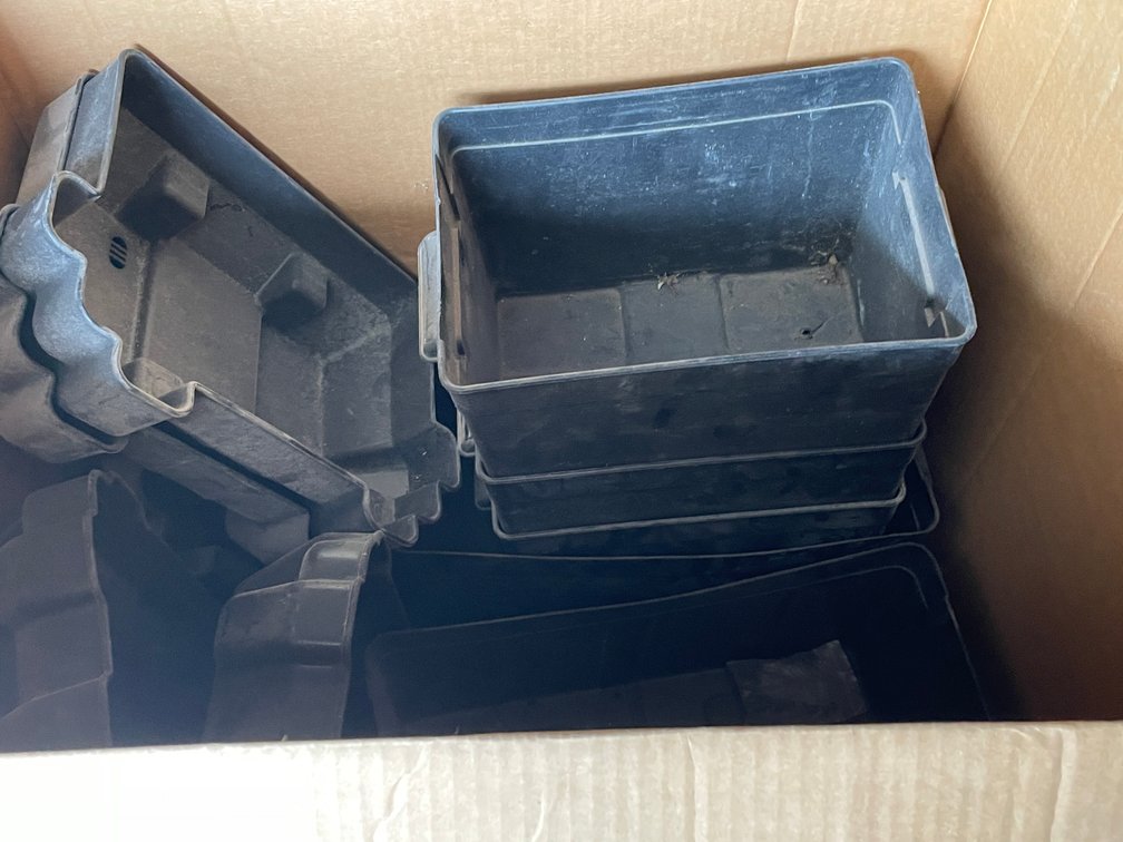 (5) Battery Boxes with Covers