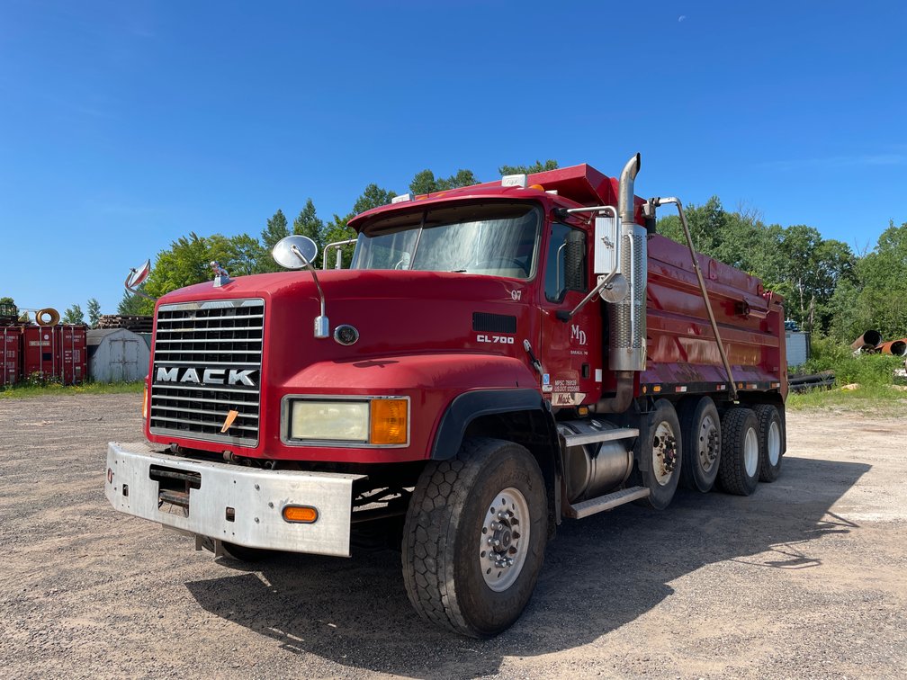 2007 Mack CL700 Q/A Dump Truck (Has MI Title) (Baraga, MI)