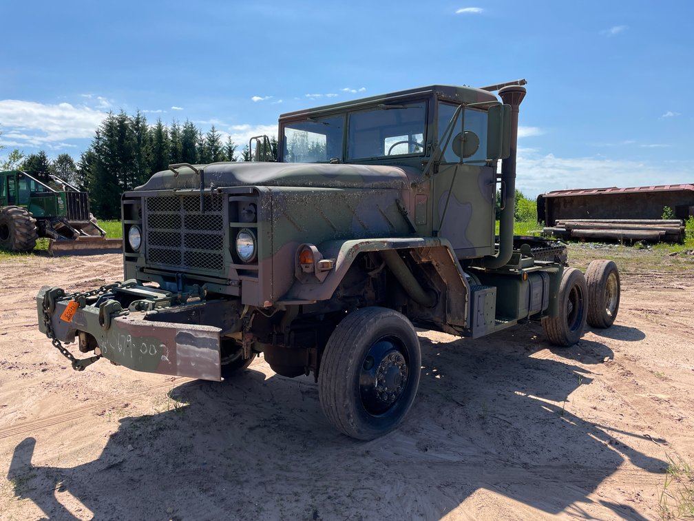 1986 BMY M932 5-Ton 6X6 Truck Tractor (Has MI Title) (Baraga, MI)
