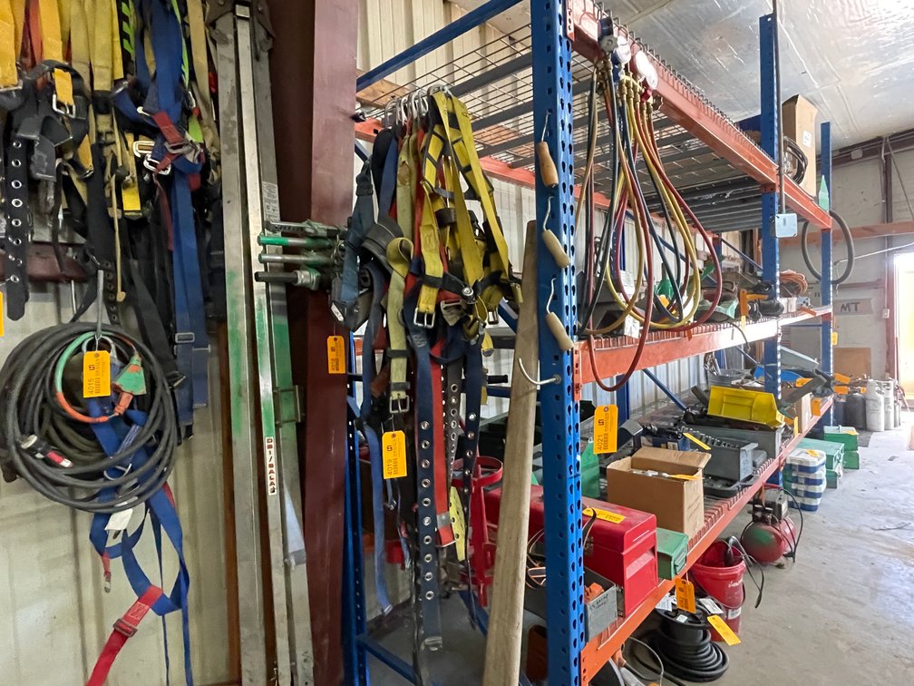 (9) Safety Harnesses'
