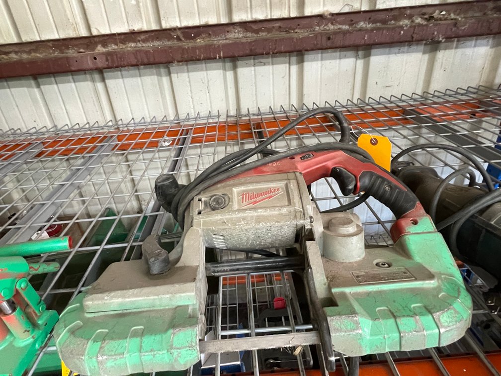 Milwaukee Electric Portable Bandsaw