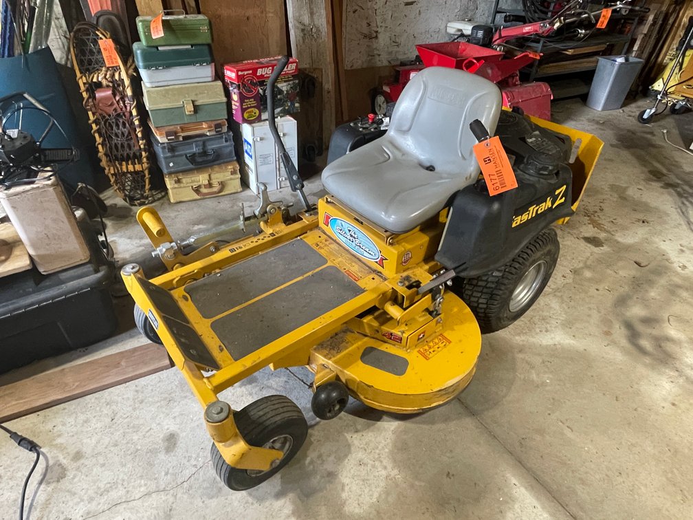 Hustler Fastrak z Zero Turn Lawn Mower