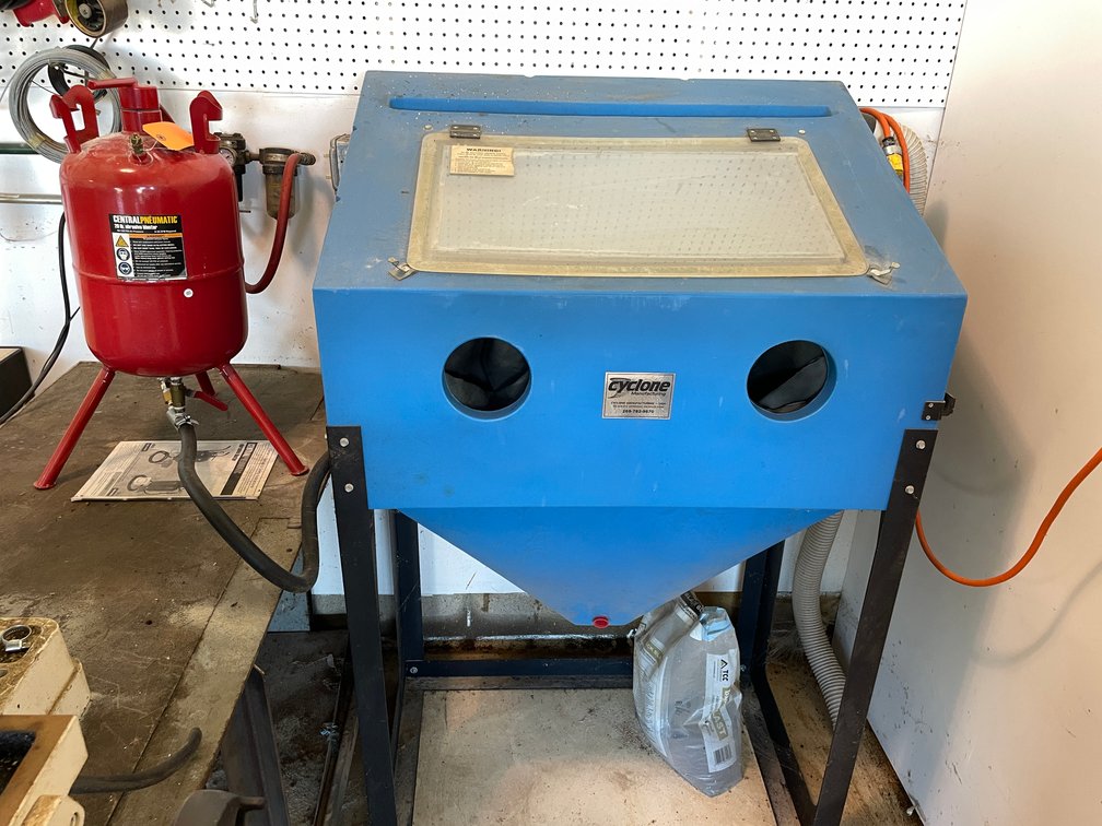 Cyclone Sand Blaster Cabinet and Central Pneumatic Abrasive Blaster