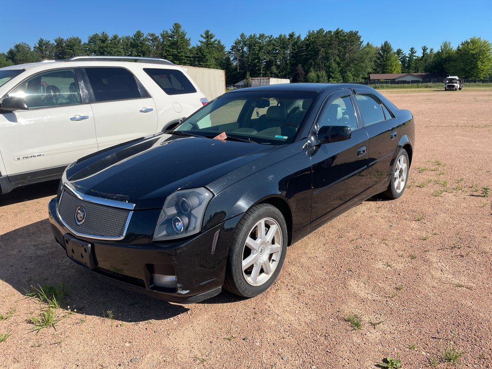 2005 Cadillac SUV (Has WI Title) (Mosinee, WI)