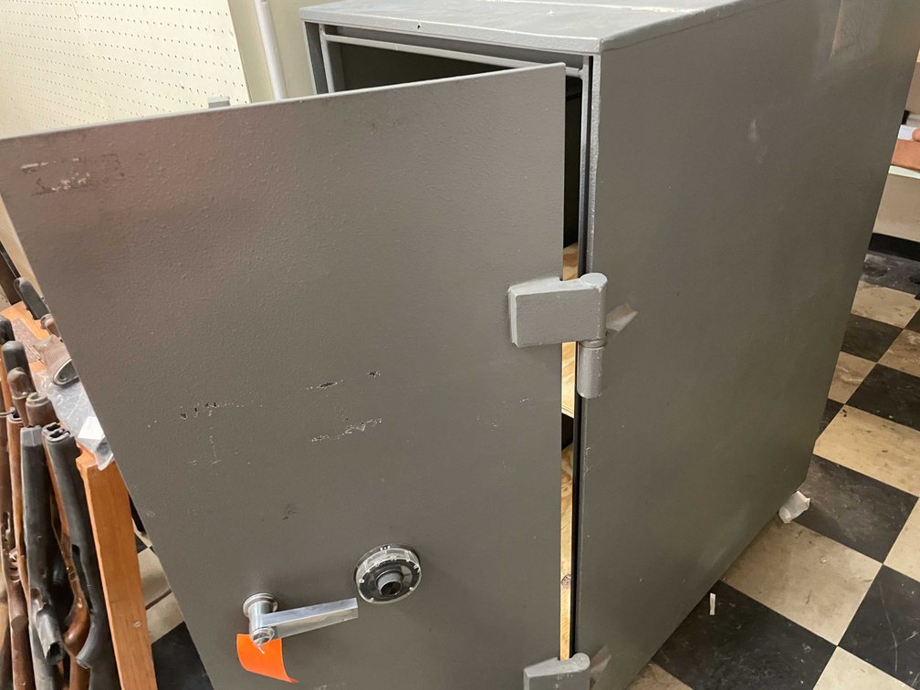 2-Door Safe