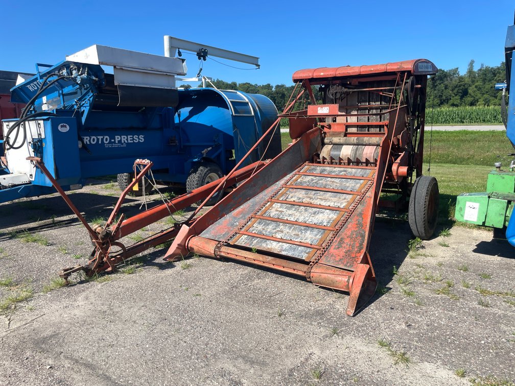 Allis Chalmers 10 Roto Baler
