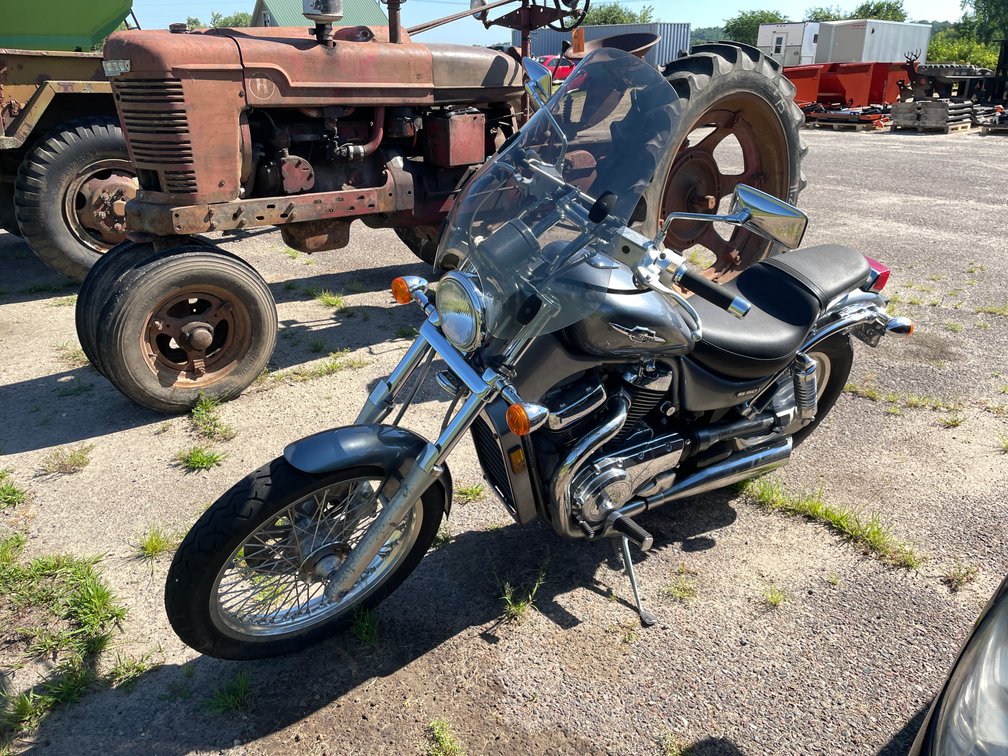 2005 Suzuki Boulevard S50 (Has WI Title)
