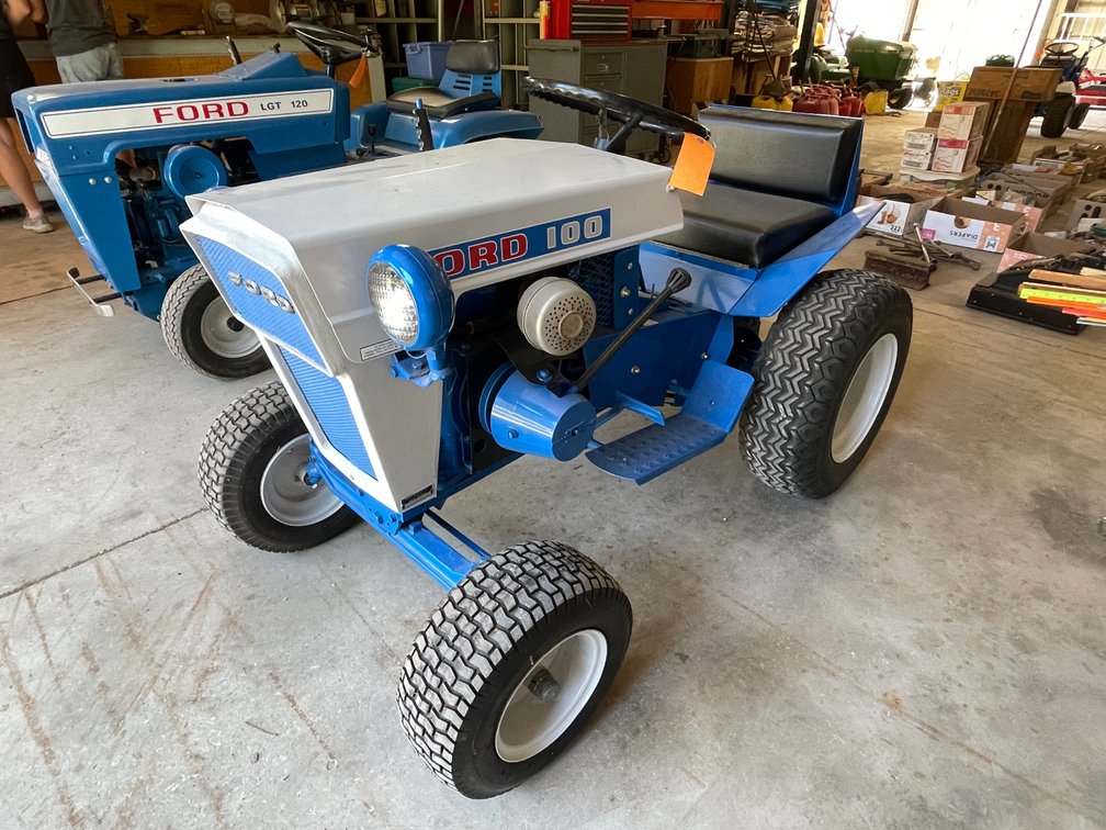 Ford 100 Garden Tractor