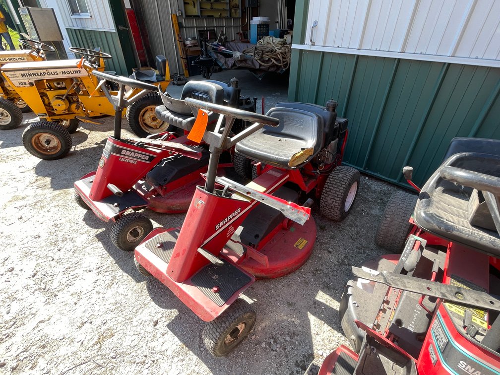 Snapper 28" Rear Engine Lawn Mower