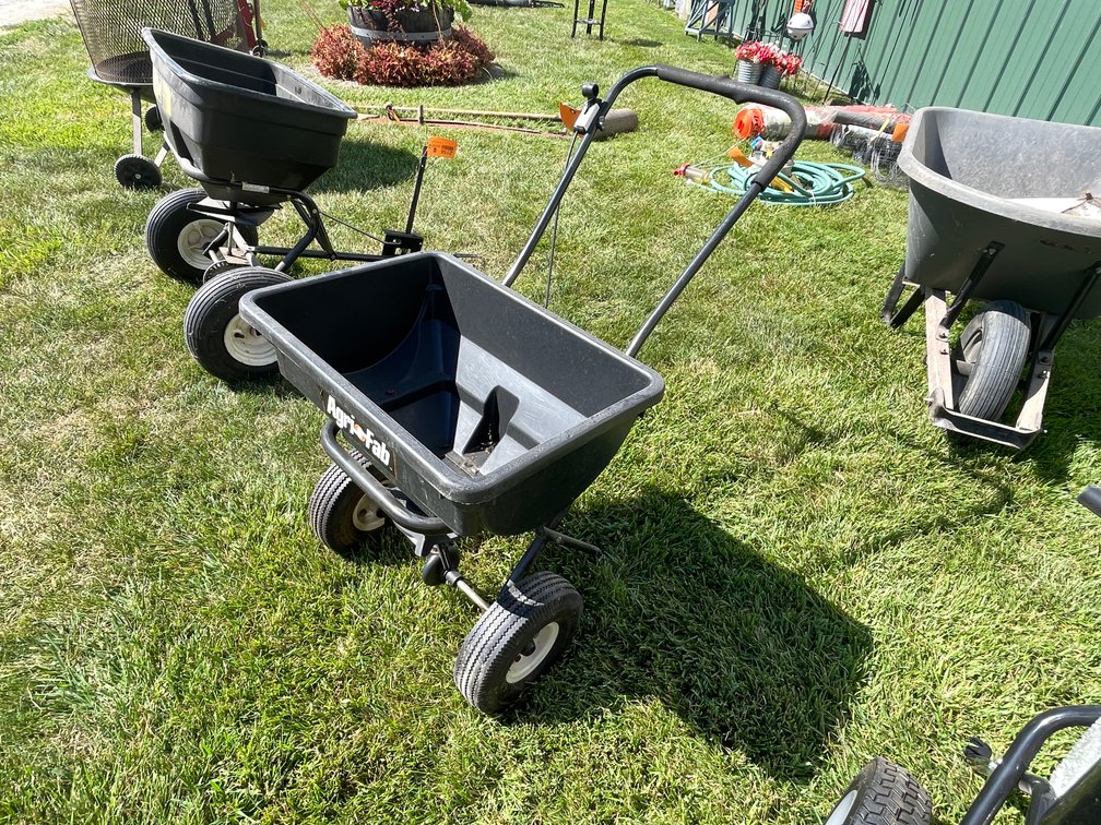 Agri-fab Yard Spreader