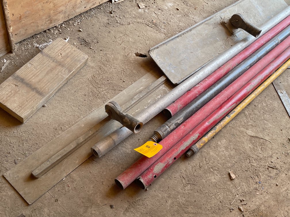 (5) Aluminum Bull Float Extensions and (2) Large Trowels