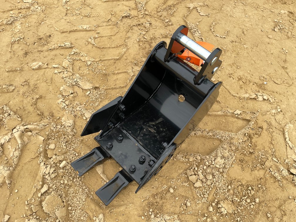 New Mini 8" Bucket Attachment