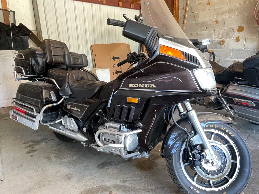 1984 Honda Motorcycle (Has WI Title)
