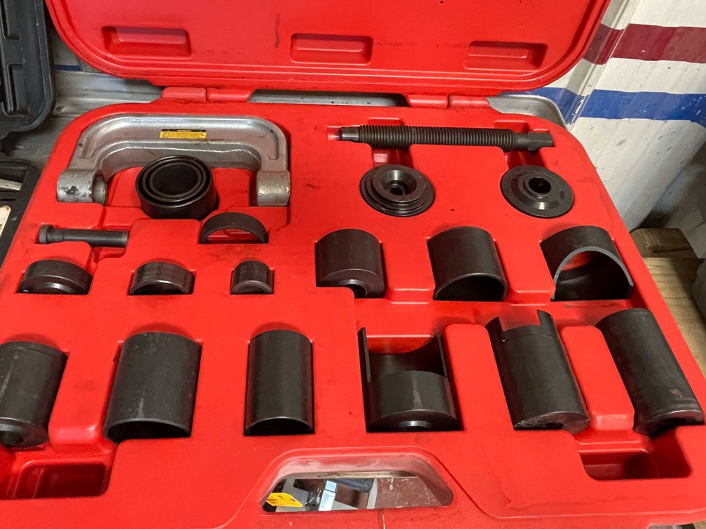 21-Piece Master Ball Joint Service Kit