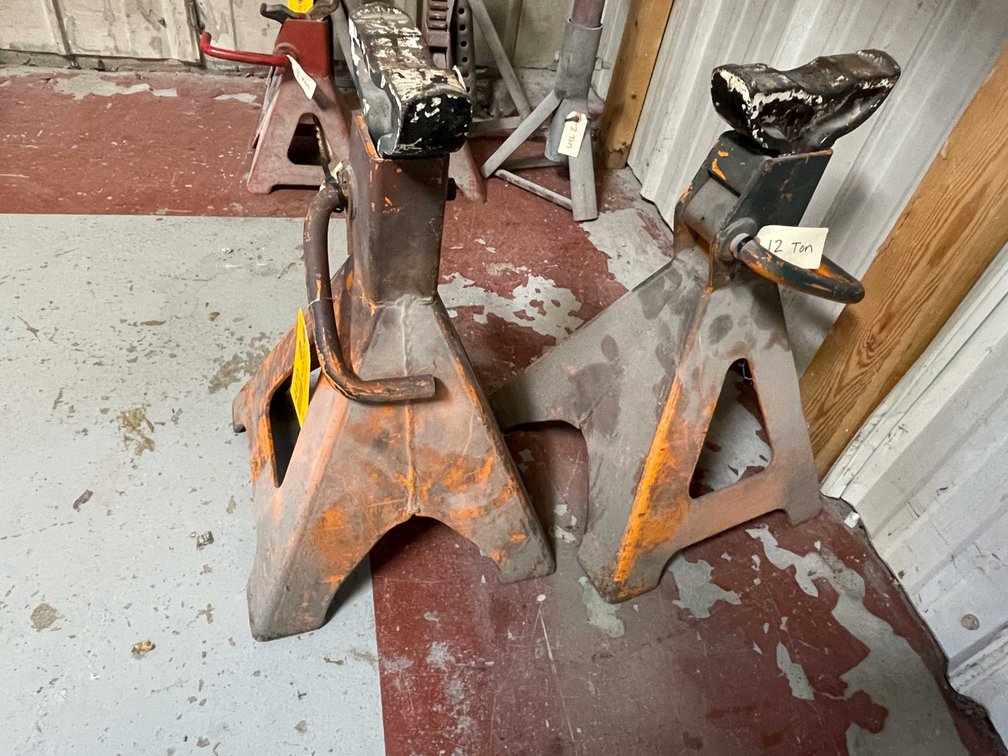 (2) 12-Ton Jack Stands