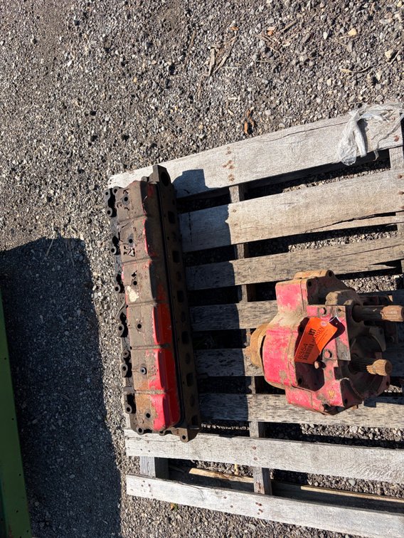 International Dual PTO and Cylinder Head