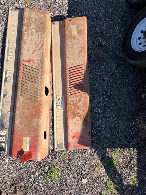 International 986 Side Sheet Metal