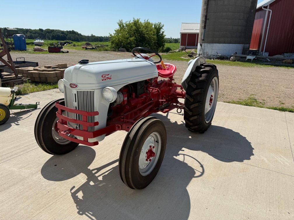 1951 Ford 8N Tractor (Shiocton, WI)