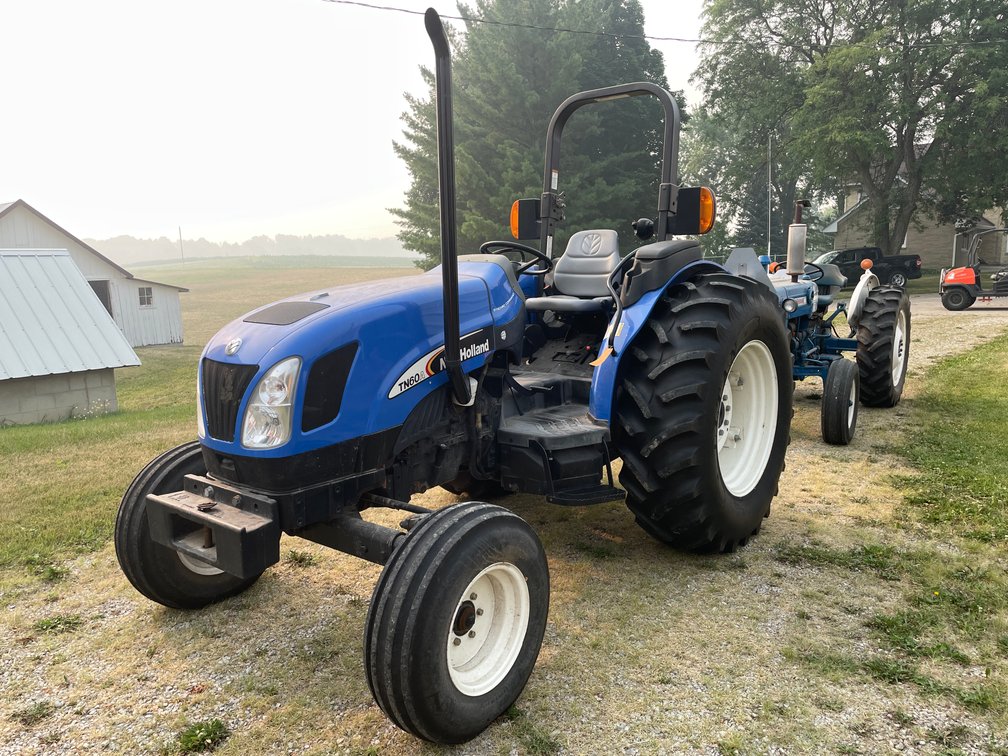 2004 New Holland TN60A Tractor