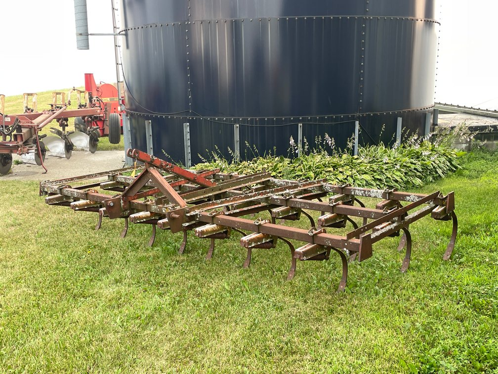 Cultivator