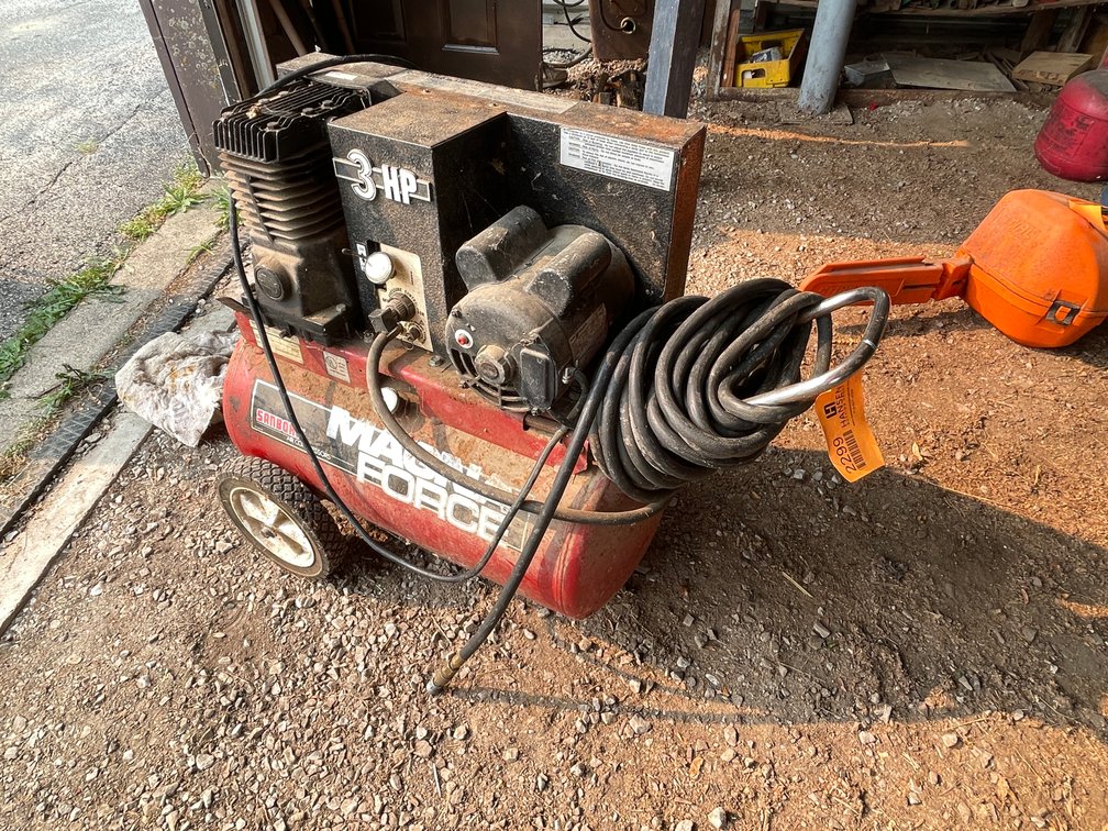 Sanborn 22 Gallon Air Compressor