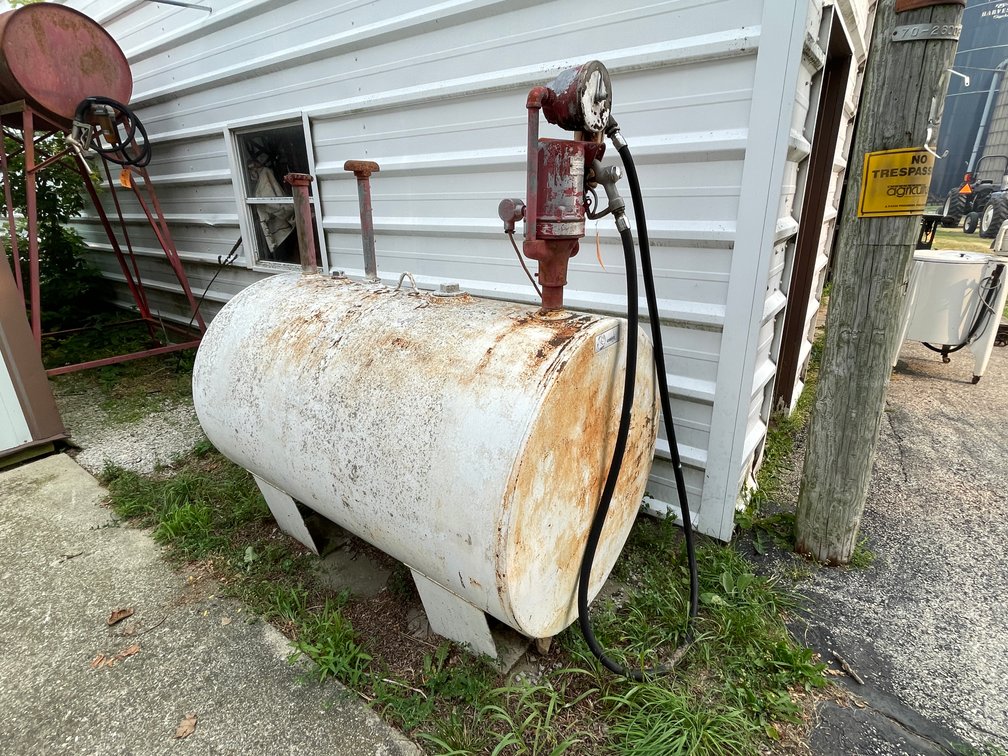 Usemco 300 Gallon Fuel Tank