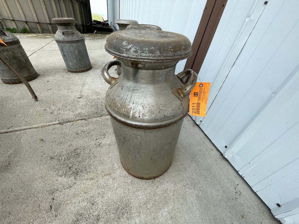 Superior Milk Can With Lid