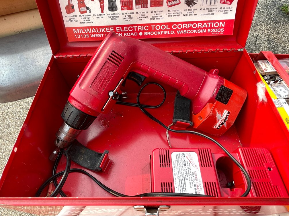 Milwaukee 12V Cordless Drill