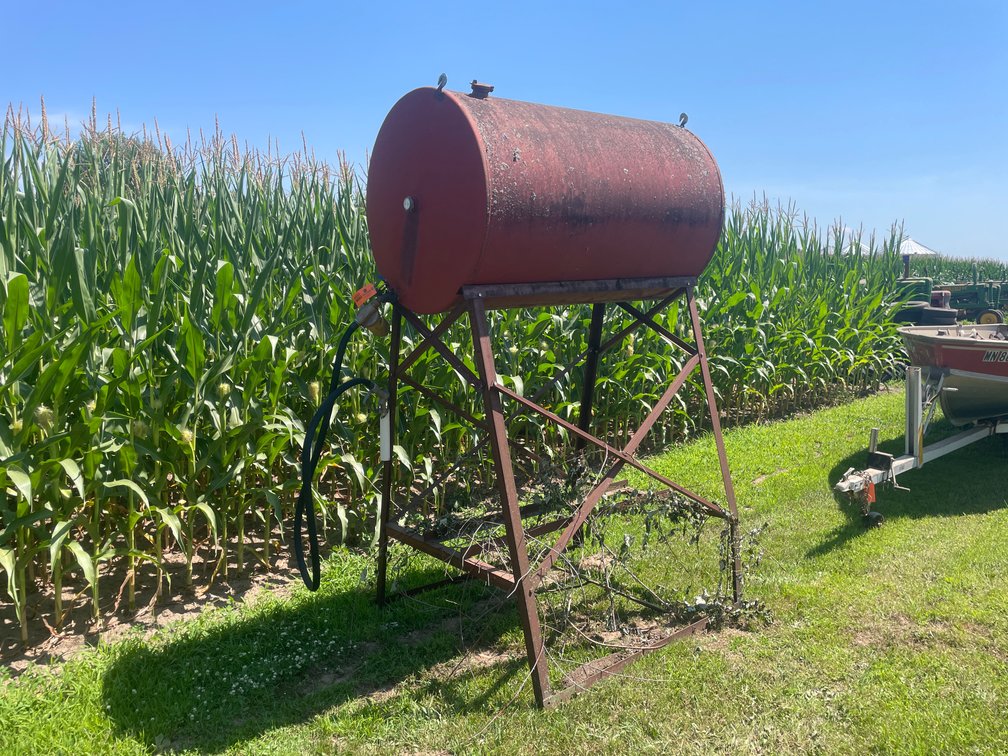 Fuel Tank with Stand