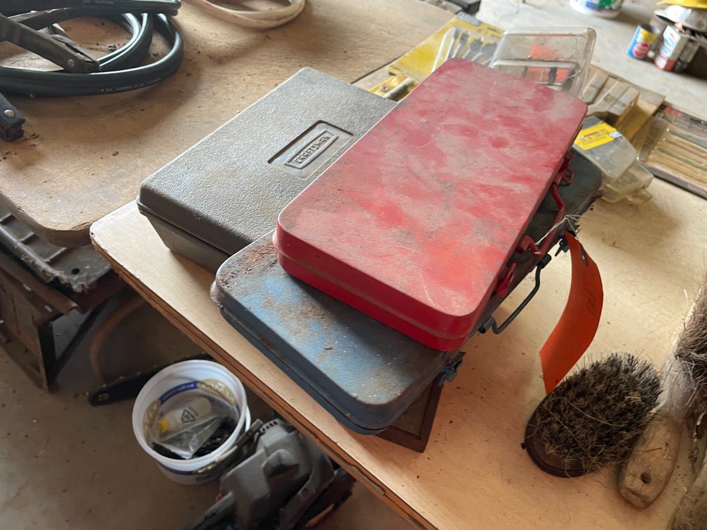 Wiring Tools and Rivet Gun