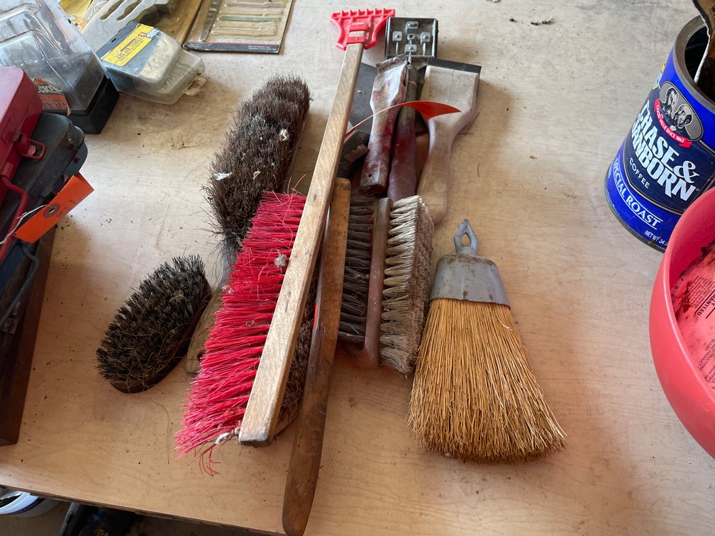 Assorted Brushes