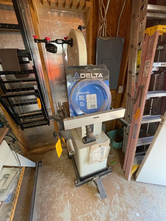 Delta Wood Cutting Band Saw