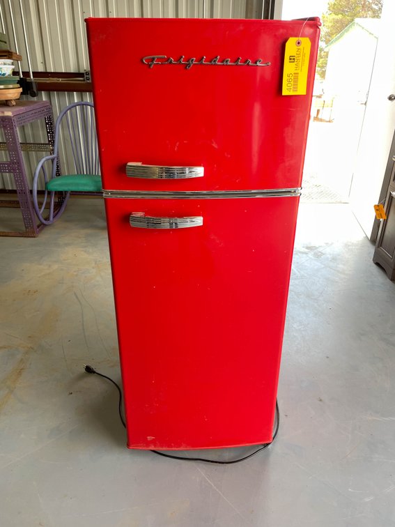 Frigidaire Refridgerator/Freezer