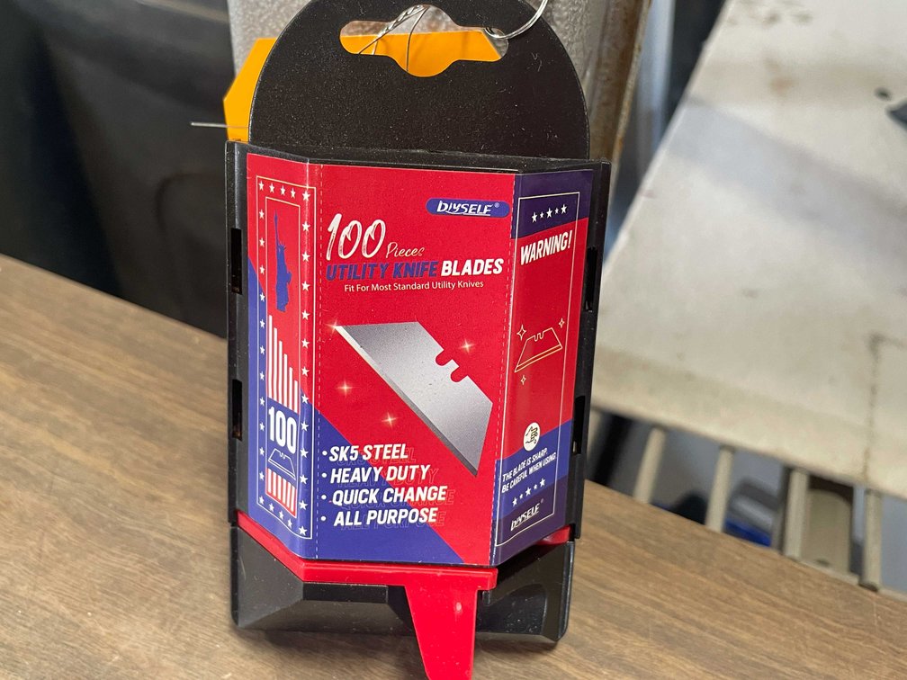 Utility Knife Blades (CW)