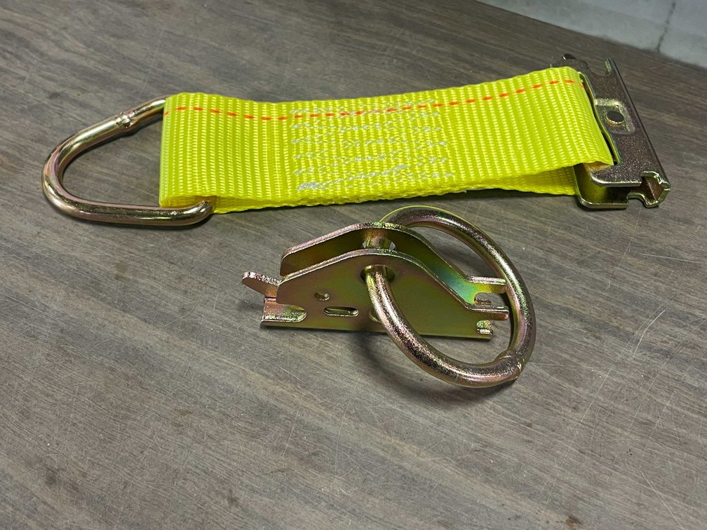 E-Track O-Ring and Tie-Off (CW)
