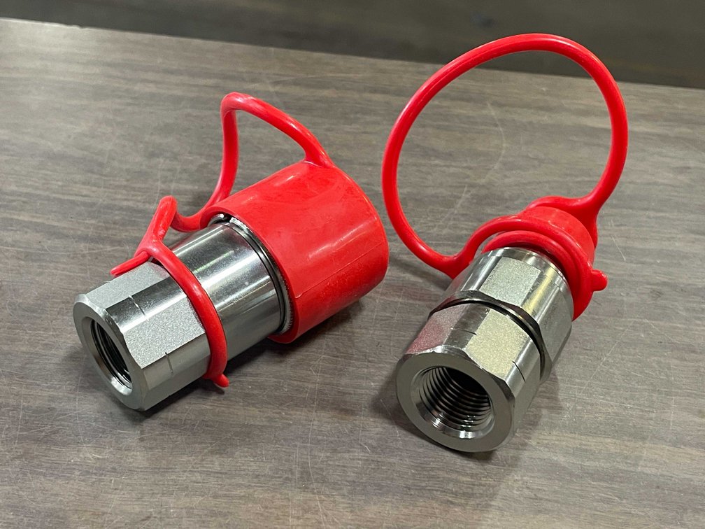 Skidsteer Hydraulic Couplers (PR7)