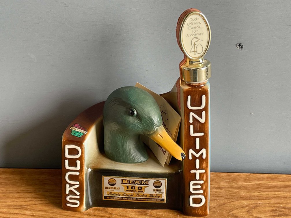 1973 Old Cabin Still Ducks Unlimited Decanter (T5)