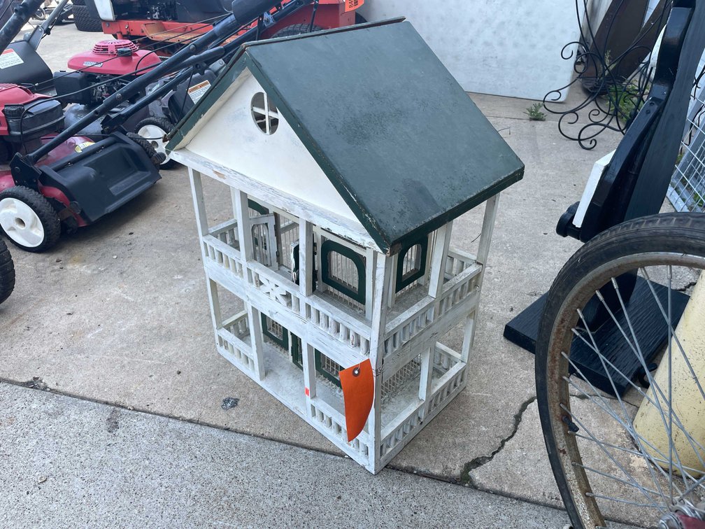Bird House (O4)