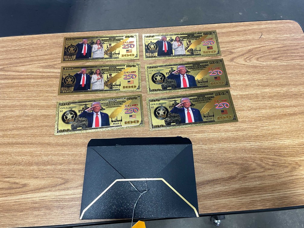 President Trump Collectibles (T-2)
